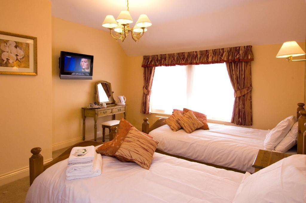 The Roebuck Inn - Relaxinnz Harrietsham Habitación foto